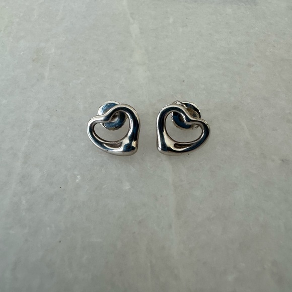 Tiffany & Co. Elsa Peretti® Open Heart Stud Earrings in Silver, 11 mm - Picture 3 of 9
